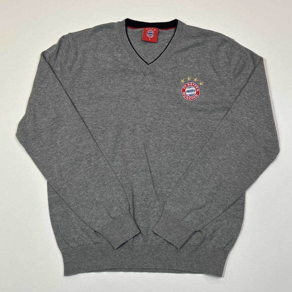 FC Bayern Munich Sweatshirt Men’s Small Gray V-neck Soccer Football Club